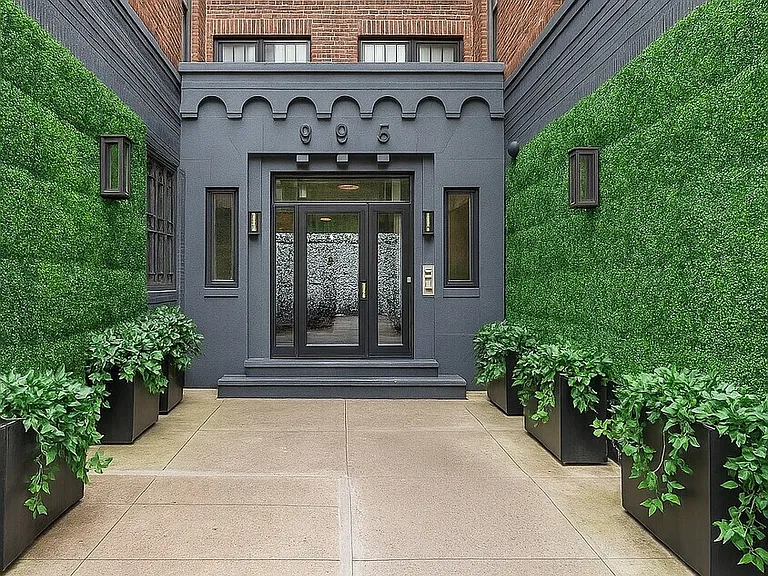 195 Stanton St #D-1 — Photo 9