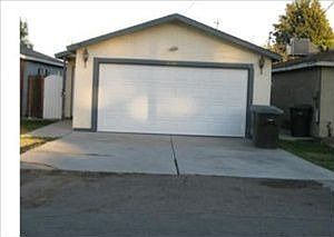 5th image of 15233 Monterey Ave