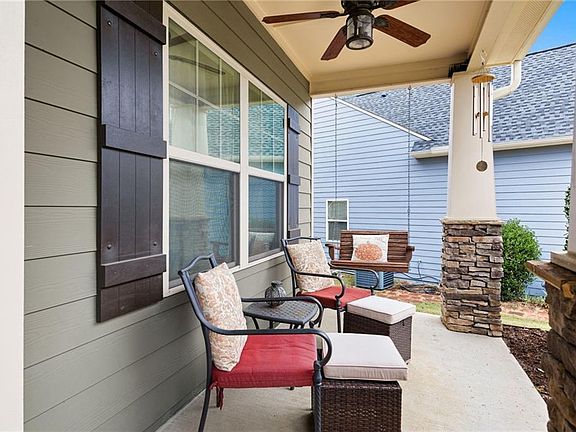 4th image of 19 Windsor Way