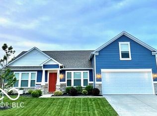 1895 Woodland Parks Dr, Columbus, IN 47201