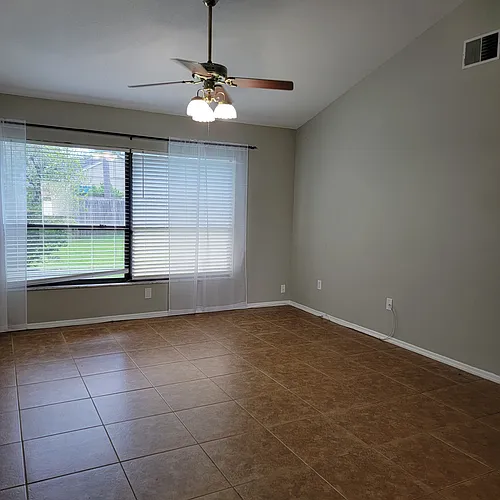9546 Pebble Glen Ave Photo 1