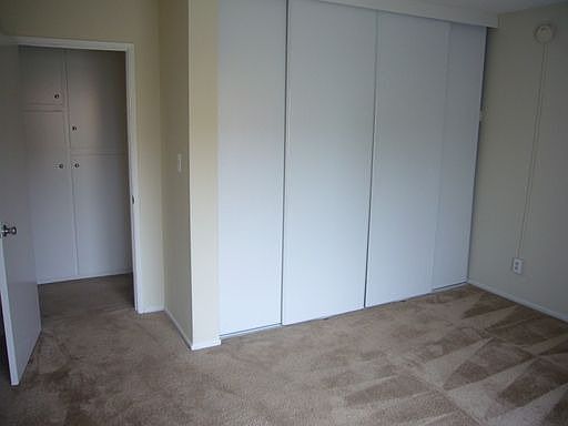 4th image of 8751 Owensmouth Ave APT 8