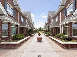10793 Falling Water Ln UNIT B, Woodbury, MN 55129
