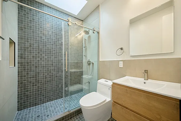 Rented by Living New York | media 11