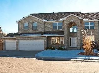 2452 W Peakview Ct, Littleton, CO 80120