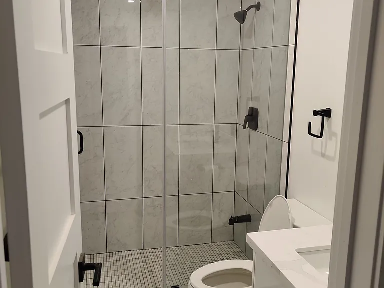 416 Christie St #1 — Photo 9