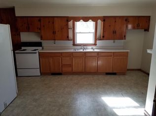 1205 W 8th St, Rolla, MO 65401