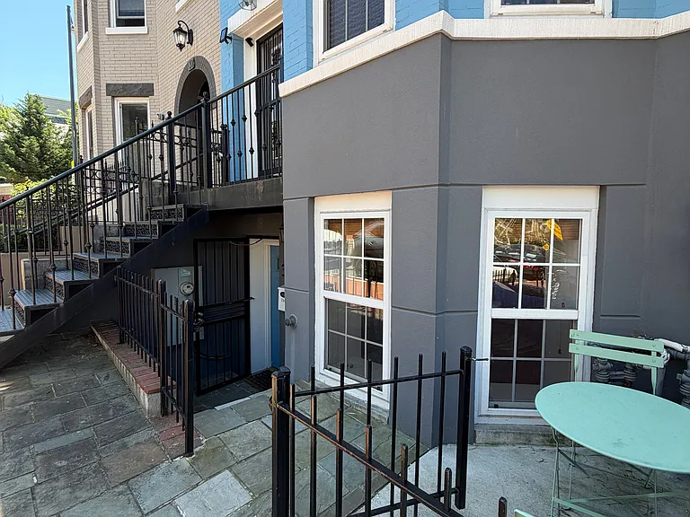 35 Todd Pl NE #1 — Photo 24