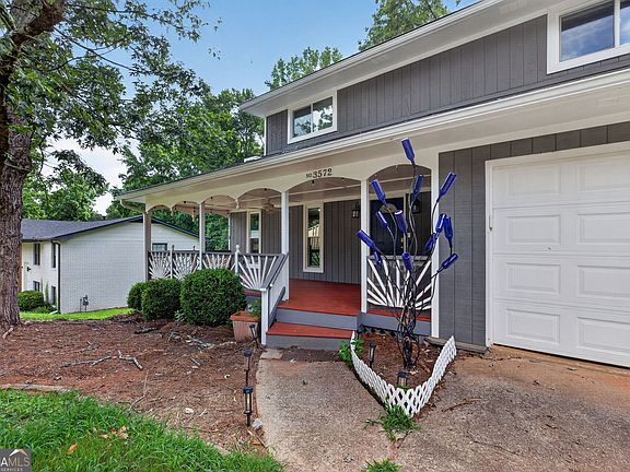 3rd image of 3572 Todd Dr