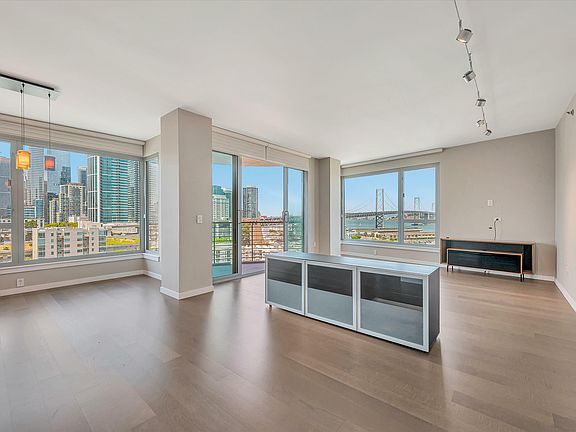 5th image of 219 Brannan St Unit 16D