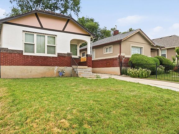 4th image of 2928 Fowler Ave