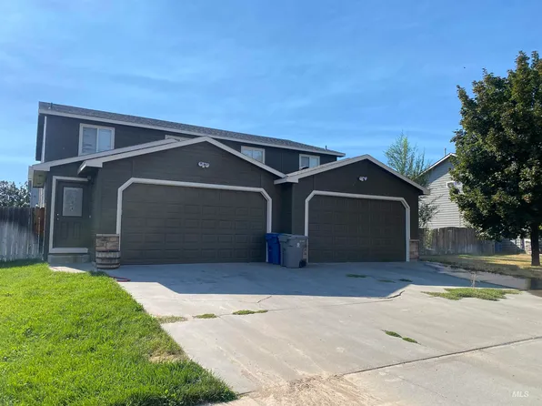 181-183 SW Quaker Dr, Mountain Home, ID 83647