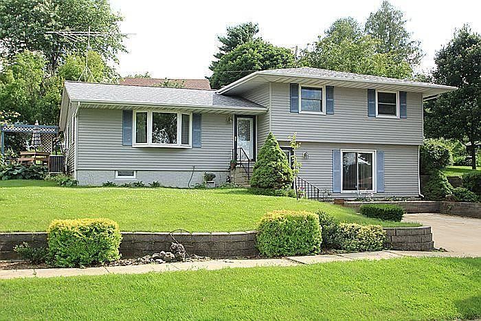 1st image of 602 Crestview Dr