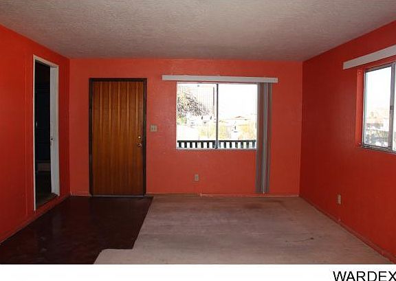 5th image of 222 Lee Ave