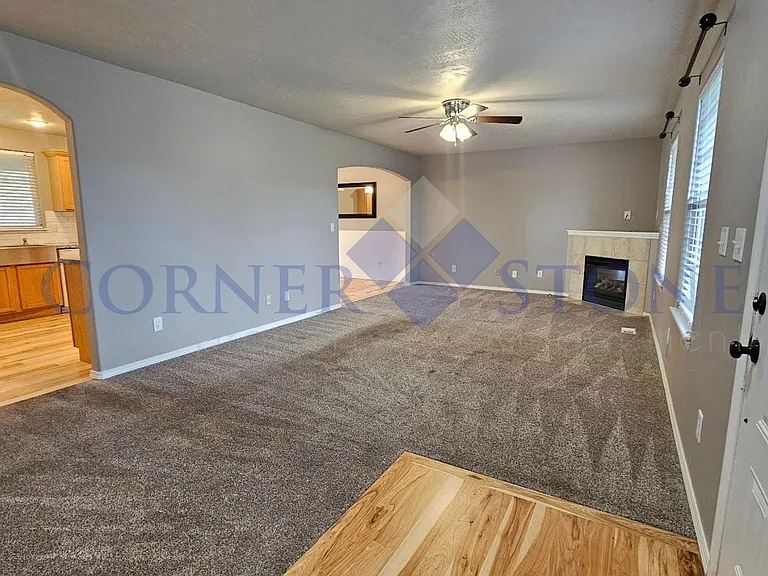 1919 E Lost River Ave — Photo 3