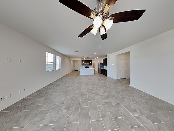 4th image of 36633 W San Sisto Ave