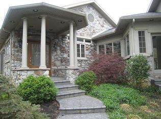 195 1st Ave, Annville, PA 17003