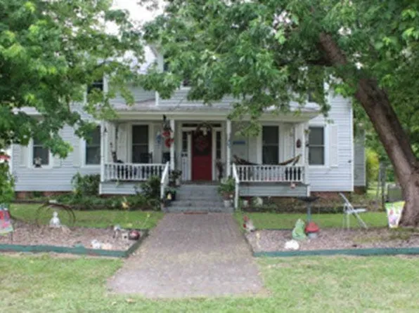 450 E Columbia Ave, Leesville, SC 29070