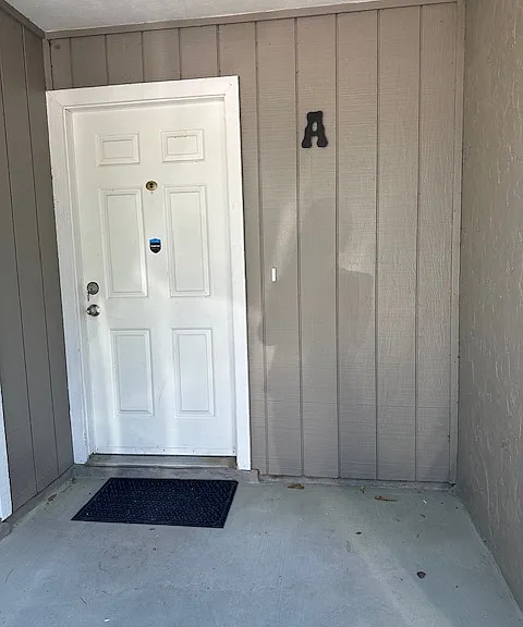 7209 SW 45th Pl — Photo 2