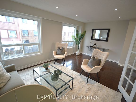 5th image of 18 Moregate Cres #10