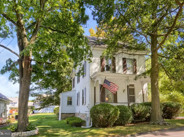 83 Mayfield St, Elizabethville, PA 17023