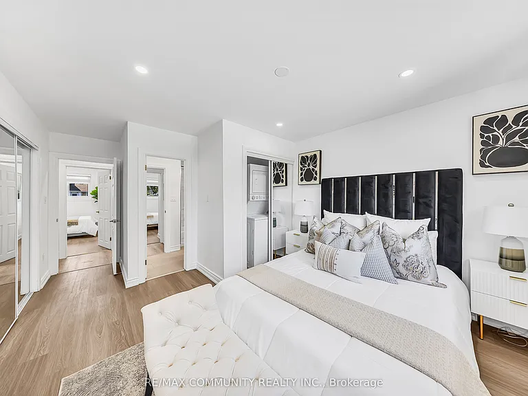 733 Lublin Ave — Photo 8