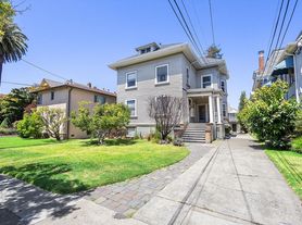 2149 Santa Clara Ave F - 1 bedroom | 1 bath, F
