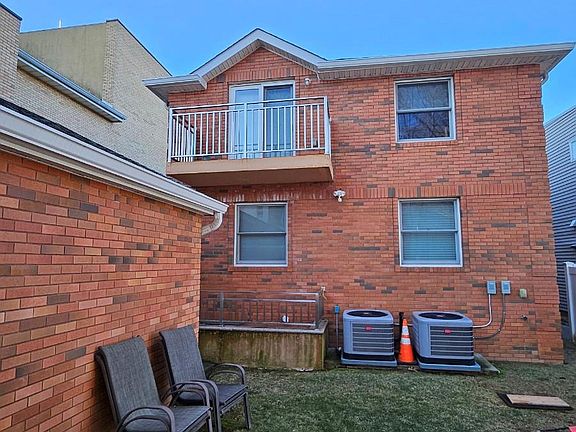 4th image of 43-29 249th Street