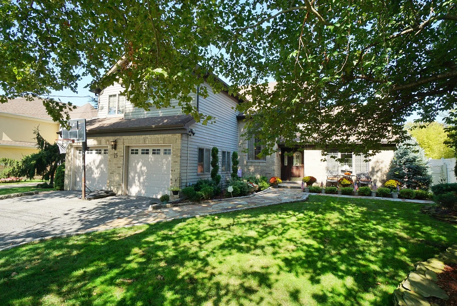 15 Haywood St photo 1