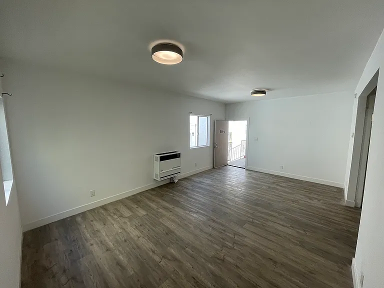 959 3/4 N Vendome St #959-G — Photo 5
