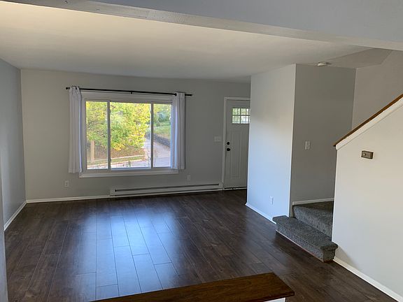 4th image of 1822 Cardinal Dr