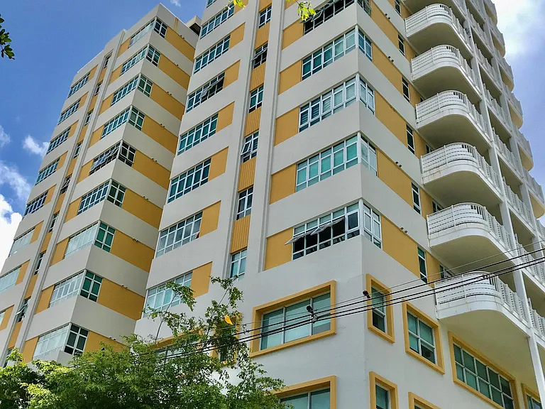 310 Avenida De Diego — Photo 44