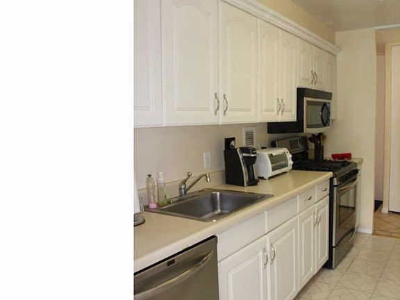 5th image of 3600 Conshohocken Ave APT 308