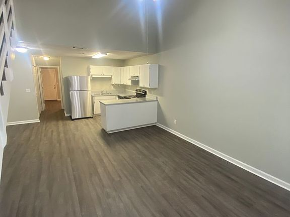 2nd image of 2100 Continental Ave APT 1
