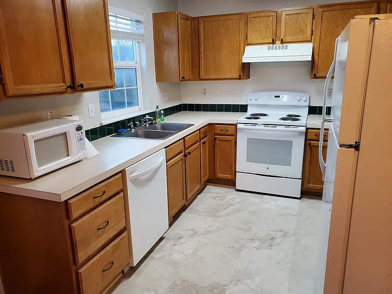 6612 Avondale Rd #1C — Photo 5