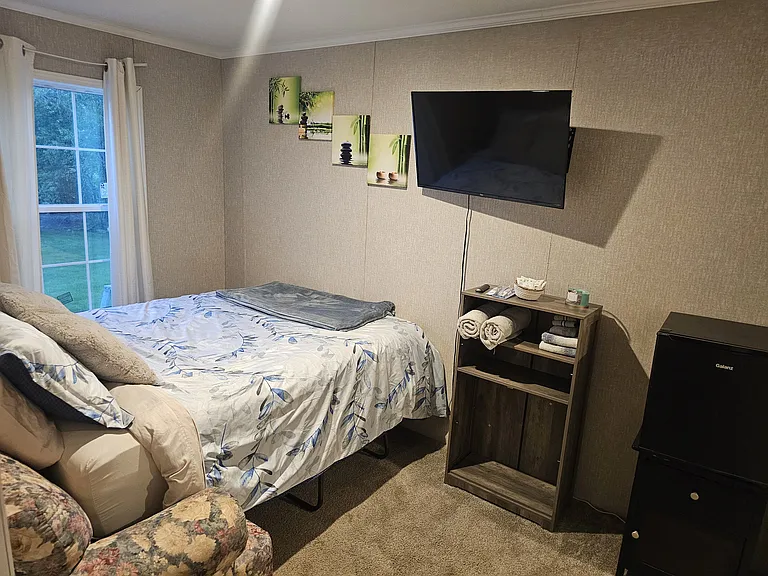 291 Wood Ln — Photo 3