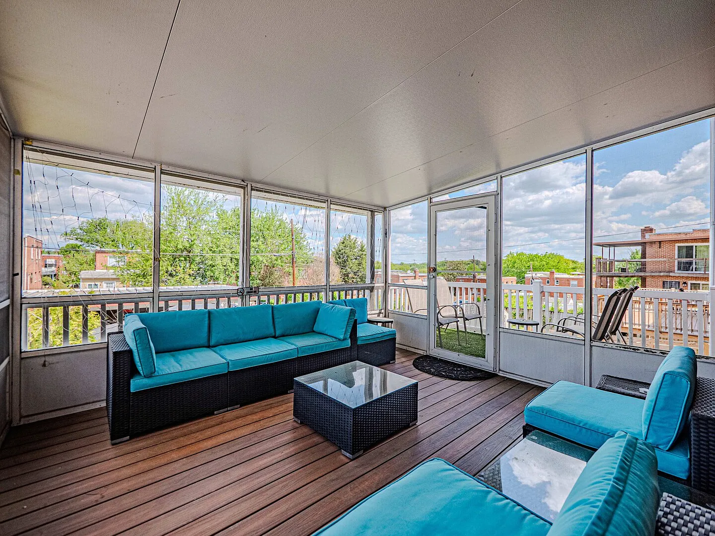 Vibrant Townhome w/ Patio in Green DC Area — Photo 3