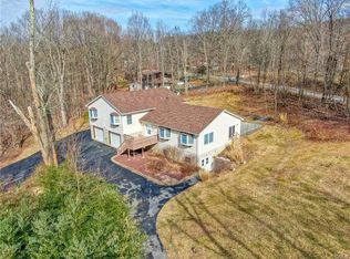 7 Alexander Rd, Monroe, NY 10950