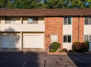 7438 Olson Memorial Hwy #10, Golden Valley, MN 55427