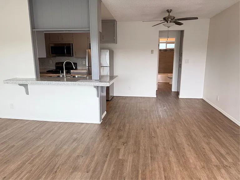 4247 Montalvo St — Photo 9