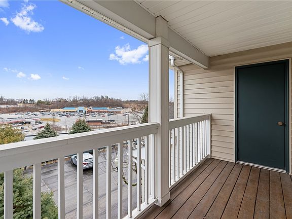 2nd image of 1206 Lenox Dr #1206