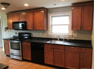202 Hemingway Ave, East Haven, CT 06512
