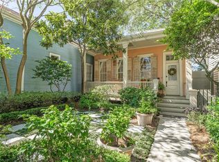 822 Constantinople St, New Orleans, LA 70115