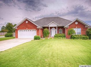 1635 Lake Manor Dr SW, Decatur, AL 35603