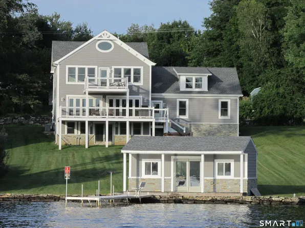 129 East Lake Street, Winchester, CT 06098