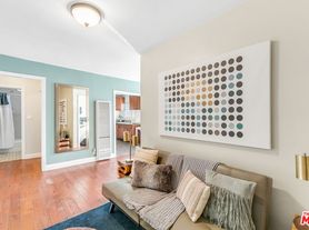 2400 Pacific Ave, Venice, CA