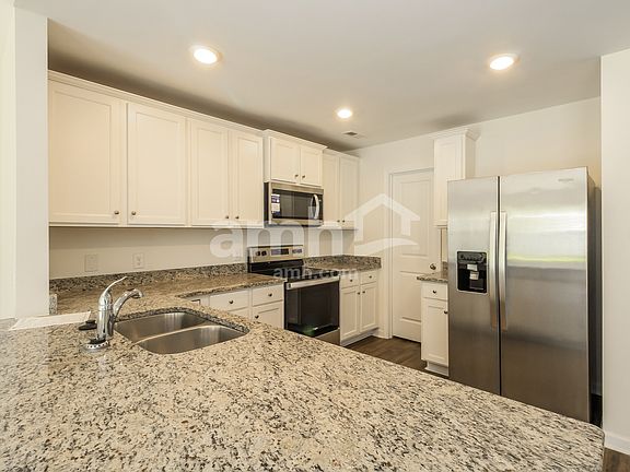 3rd image of 1006 Jt Westfield Dr