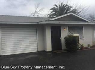 885 E Putnam Ave APT 4, Porterville, CA 93257