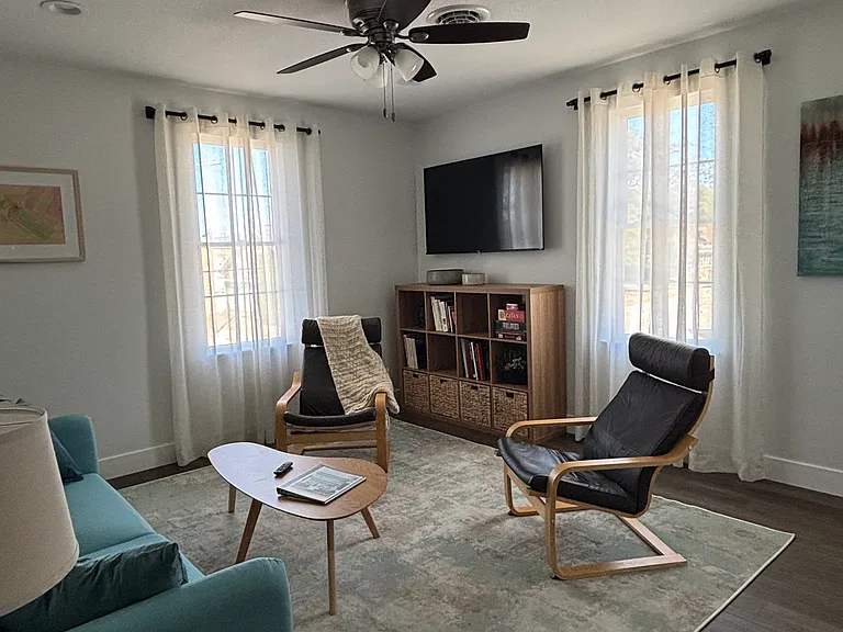 228 N 1st Ave #B — Photo 9
