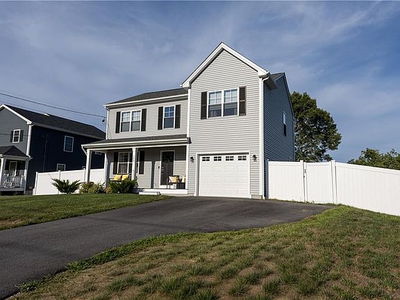 2nd image of 209 Curran Rd